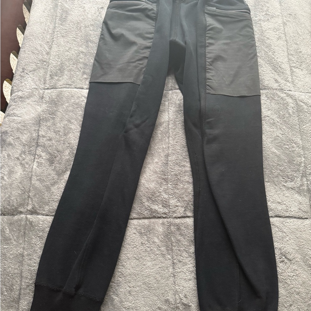 Reigning Champ black joggers men’s small